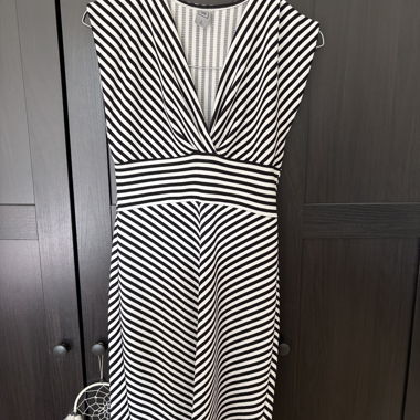Black and white striped sleeveless dress by SODA