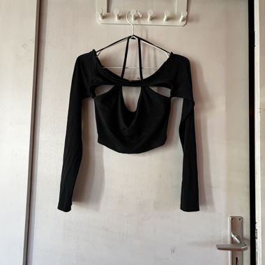 Fun Pull & Bear Crop Top