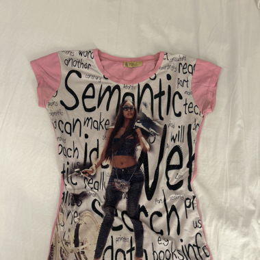 vintage diva y2k pink graphic t-shirt