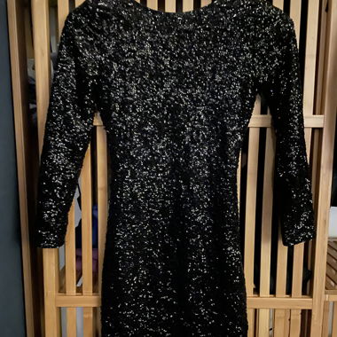 Schwarzes Paillettenkleid - Grösse 32