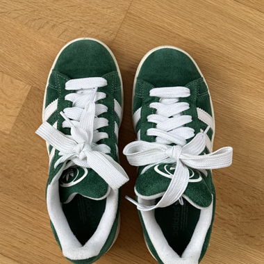 Adidas Sneakers