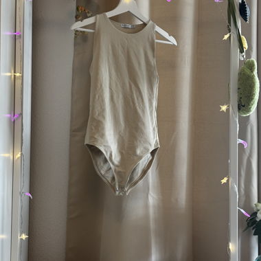Beige Basic Bodysuit – Sleeveless – S/M