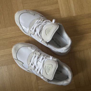 Adidas blanches 