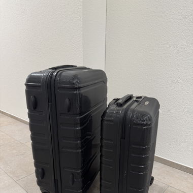 2 Schwarze Koffer – Wie Neu! Top Zustand!