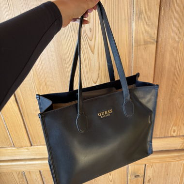 Shopper di Guess