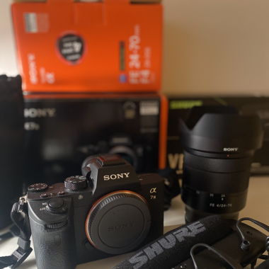 Sony alpha 7iii avec accessoires 