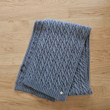 Guess Grey Cable Knit Scarf
