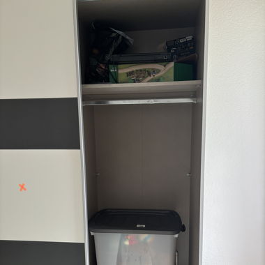 Wardrobe 
