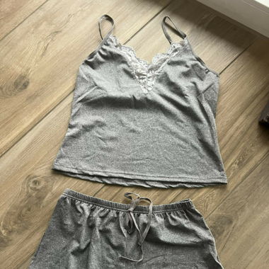 Top und Shorts ungetragen Grösse S