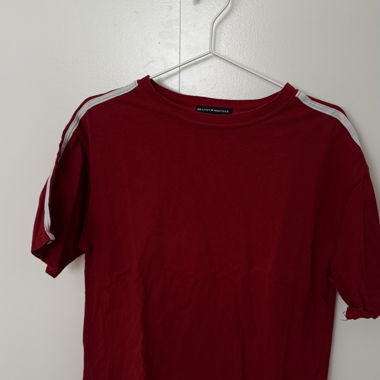 Rotes Brandy Melville T-Shirt mit Streifen