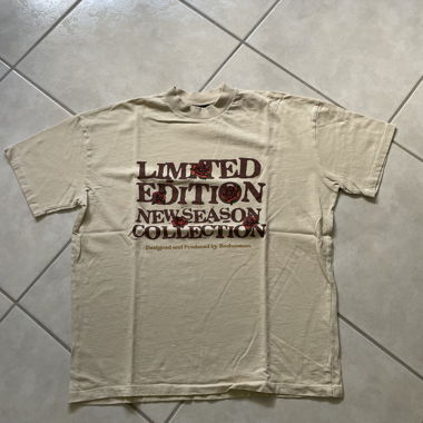 T-shirt beige imprimé