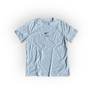 white nike tee