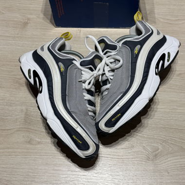 Reebok Daytona DMX Sneaker