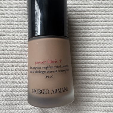 Giorgio Armani Power fabric foundation