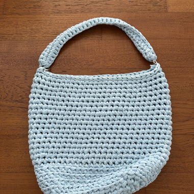 Sac crocheté bleu