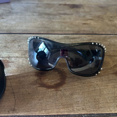 Vogue sunglasses black with studs