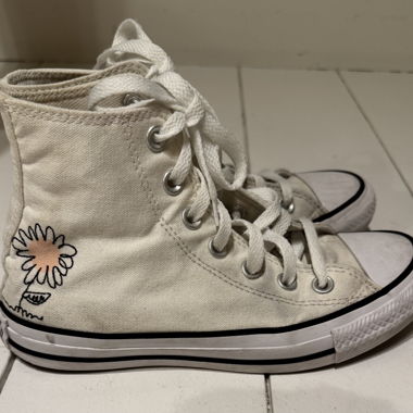 Cute Converse Sneakers