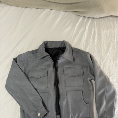 Veste grise matière daim