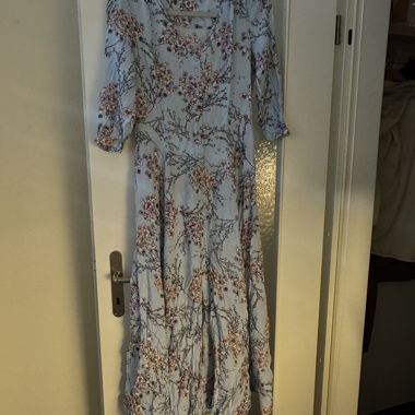Abito midi floreale blu
