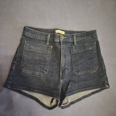 Retro pin-up denim shorts