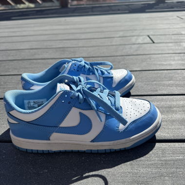 Nike Blue/White Sneakers