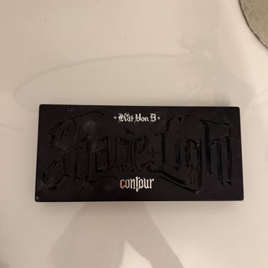 Kat Von D Palette Contouring