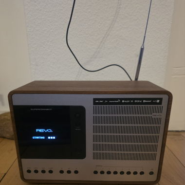 Revo SuperConnect Radio, come nuova.