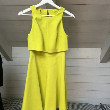 Yellow dress with back section