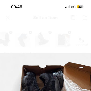 New Balance 9060 Triple Noir 