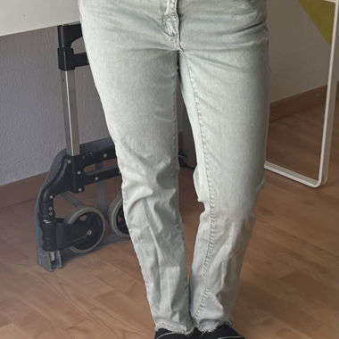 Hellblaue Jeans