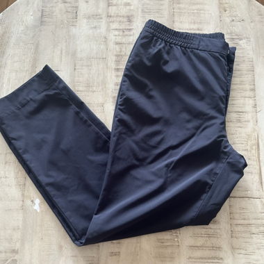 Pantalon bleu marin slim fit 