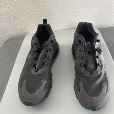 Nike Air Max 270 React nero - taglia EU 43