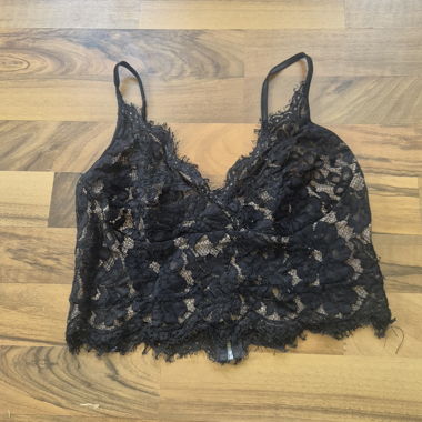 Black Lace Top AMISU