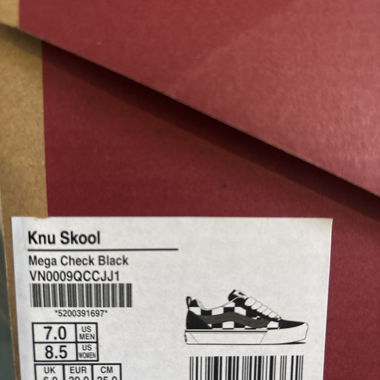 Vans Knu Skool
