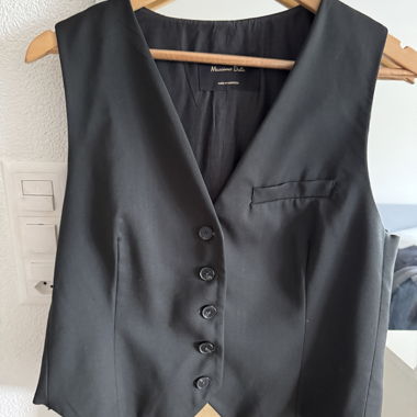 Schwarze Weste von Massimo Dutti