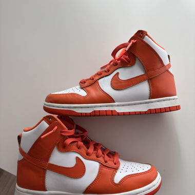 Dunk high orange 