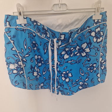 2 pantaloncini sportivi/bagno