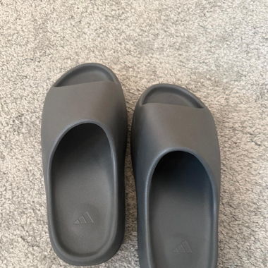 Yezzy slide perfekt für den sommer