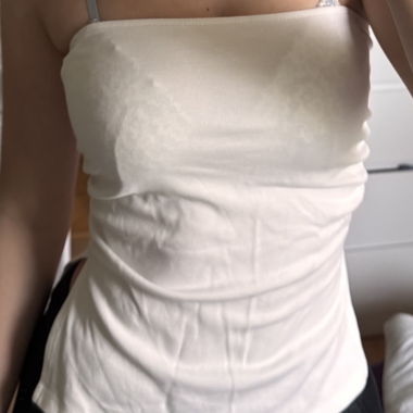 Weisses schulterfreies Top 