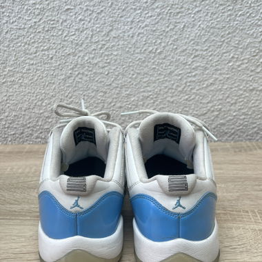 Jordan 11 Retro low university Blue (GS) 38,5