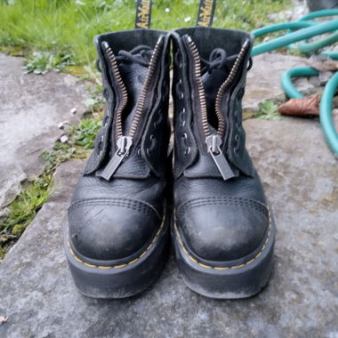 Platform-Leder-Schnürstiefel