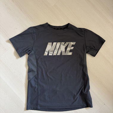 Nike Dri-FIT Sport T-Shirt