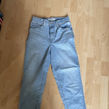 Mom Jeans