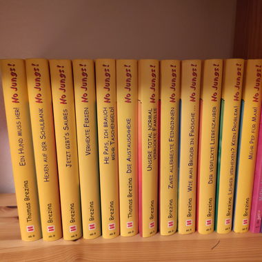 Thomas Brezina book series "No Jungs!"