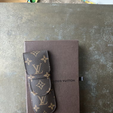 Authenic Louis Vuitton Stift-Etui Stilo Monogram