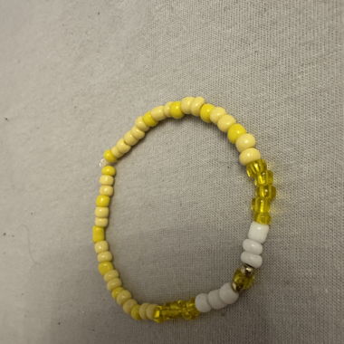 Bracciale di perline giallo-bianco