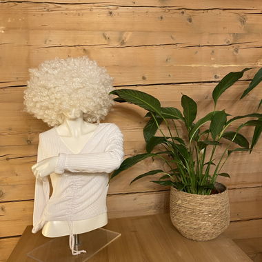 Weisses Ripp-Longsleeve mit Schnürdetail