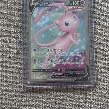Carta Pokémon Mew V