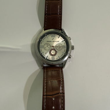 Daniel Hechter analog watch