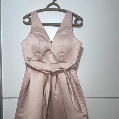 Rosa Kleid in der Grösse M